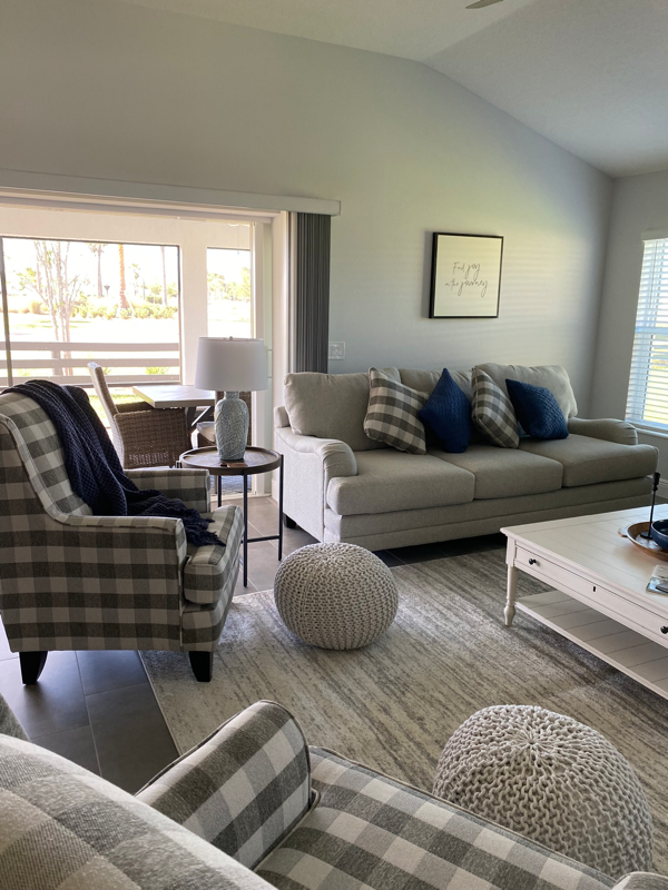 1031 Skates St - Photo 6 of 42