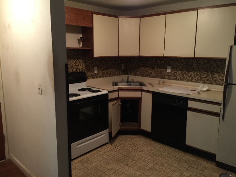 102 Oakwood Ave - Photo 3 of 6