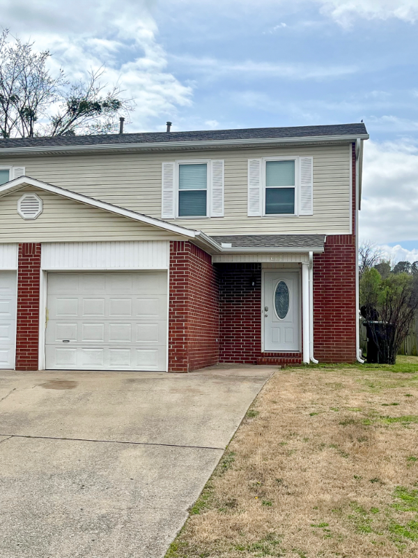 617 W Moan Pl - Photo 2 of 44