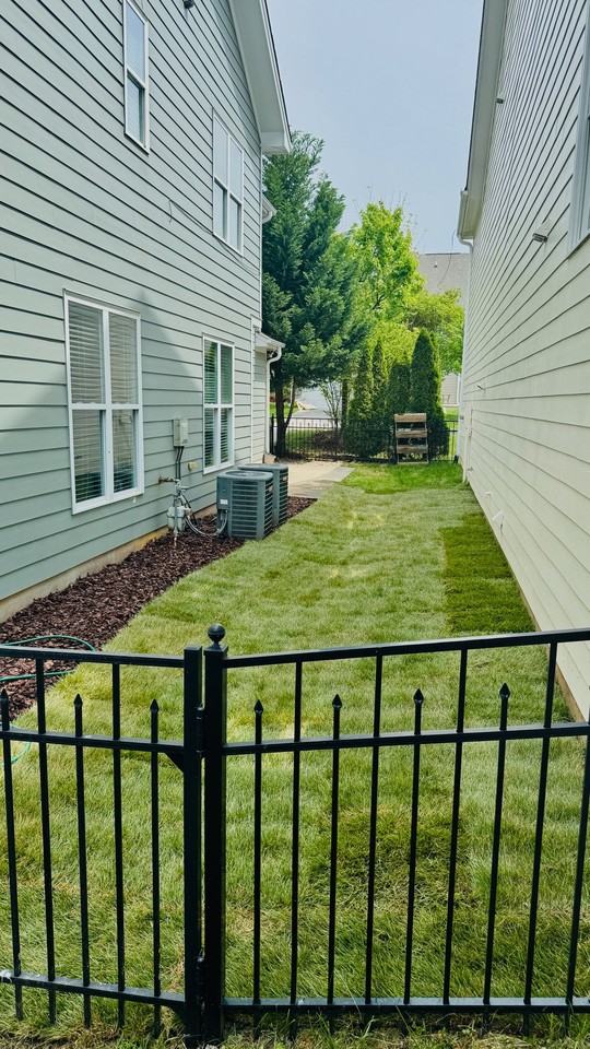 1105 Circandian Ct - Photo 2 of 38