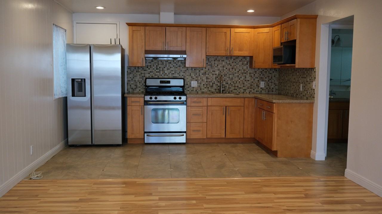242 Dennis Dr