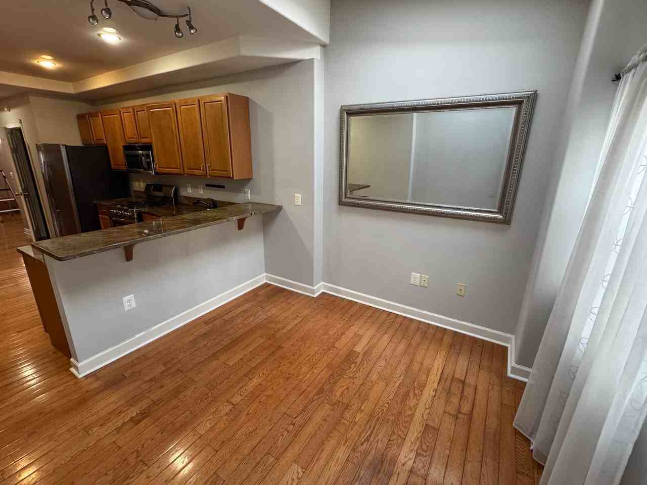 11 N Streeper St - Photo 4 of 20