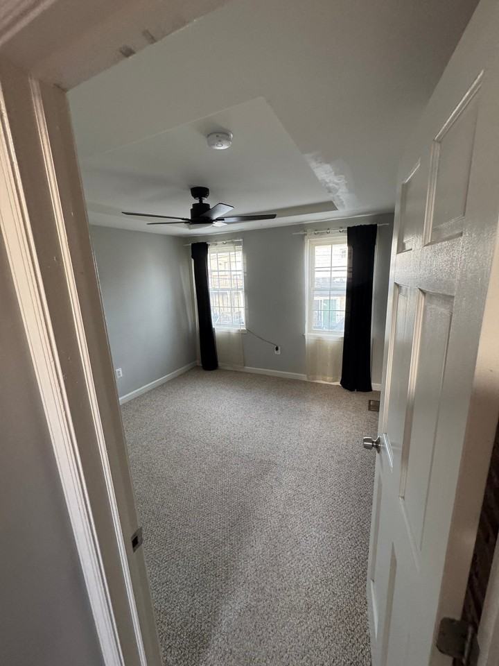 11 N Streeper St - Photo 5 of 20