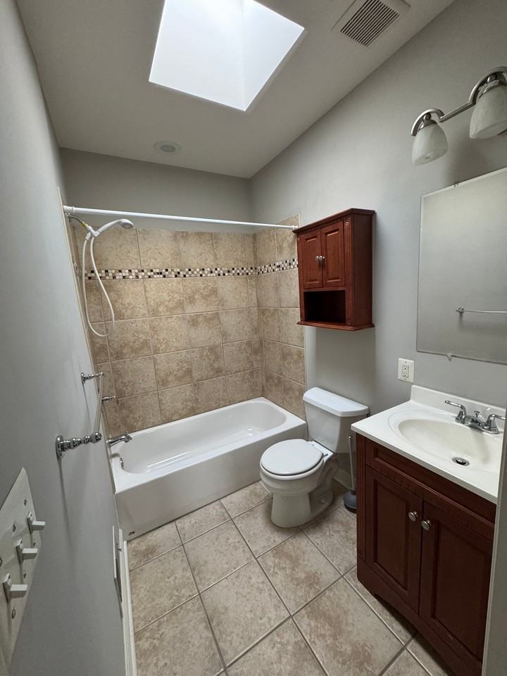 11 N Streeper St - Photo 7 of 20