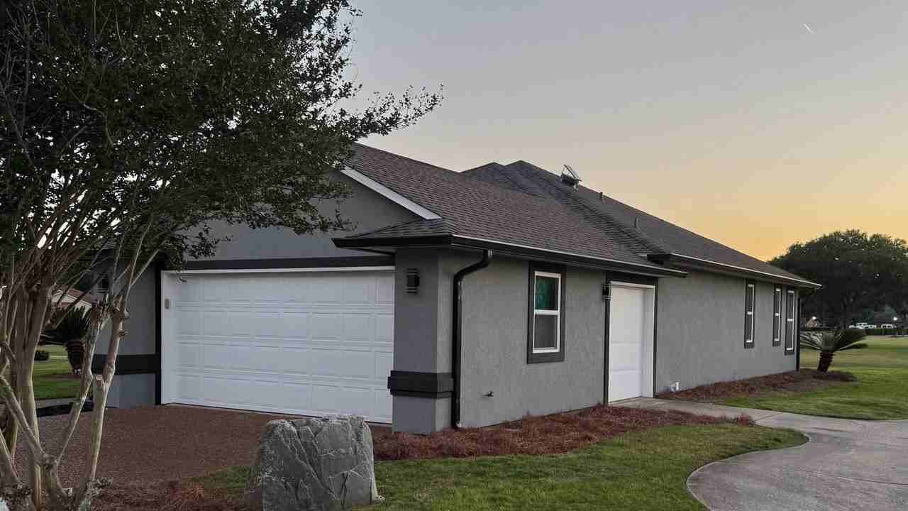 3201 Kingsmill Dr - Photo 3 of 20