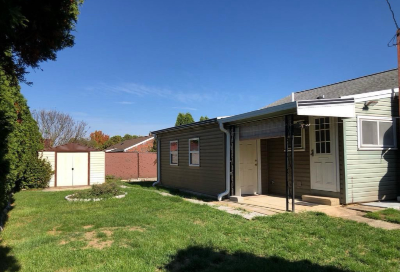 3524 Fremont St - Photo 4 of 10