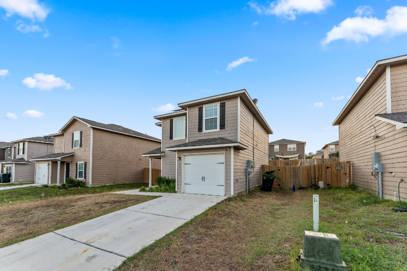 6511 Chevler Pass - Photo 3 of 19