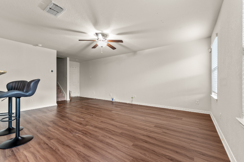 6511 Chevler Pass - Photo 5 of 19