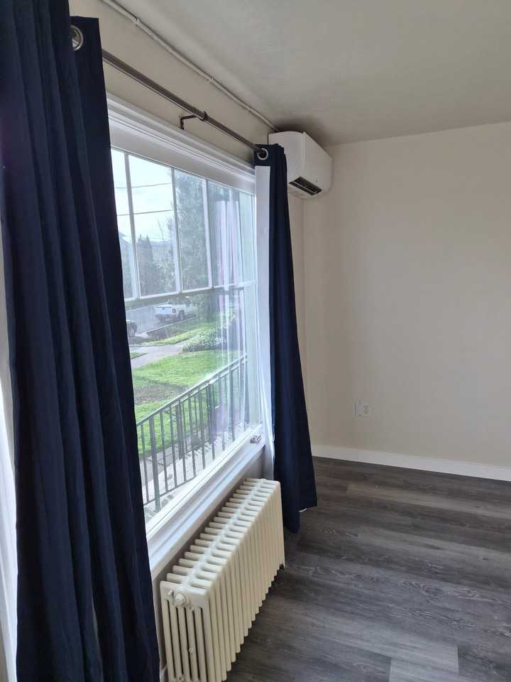 636 S Palouse St #2 - Photo 3 of 5