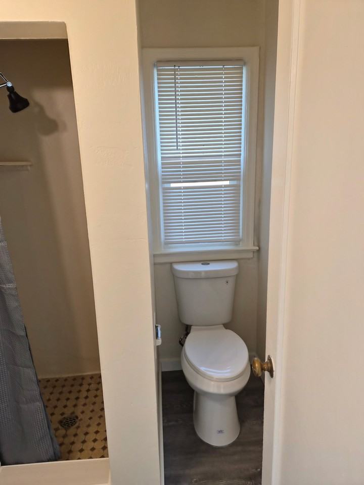 636 S Palouse St #2 - Photo 4 of 5