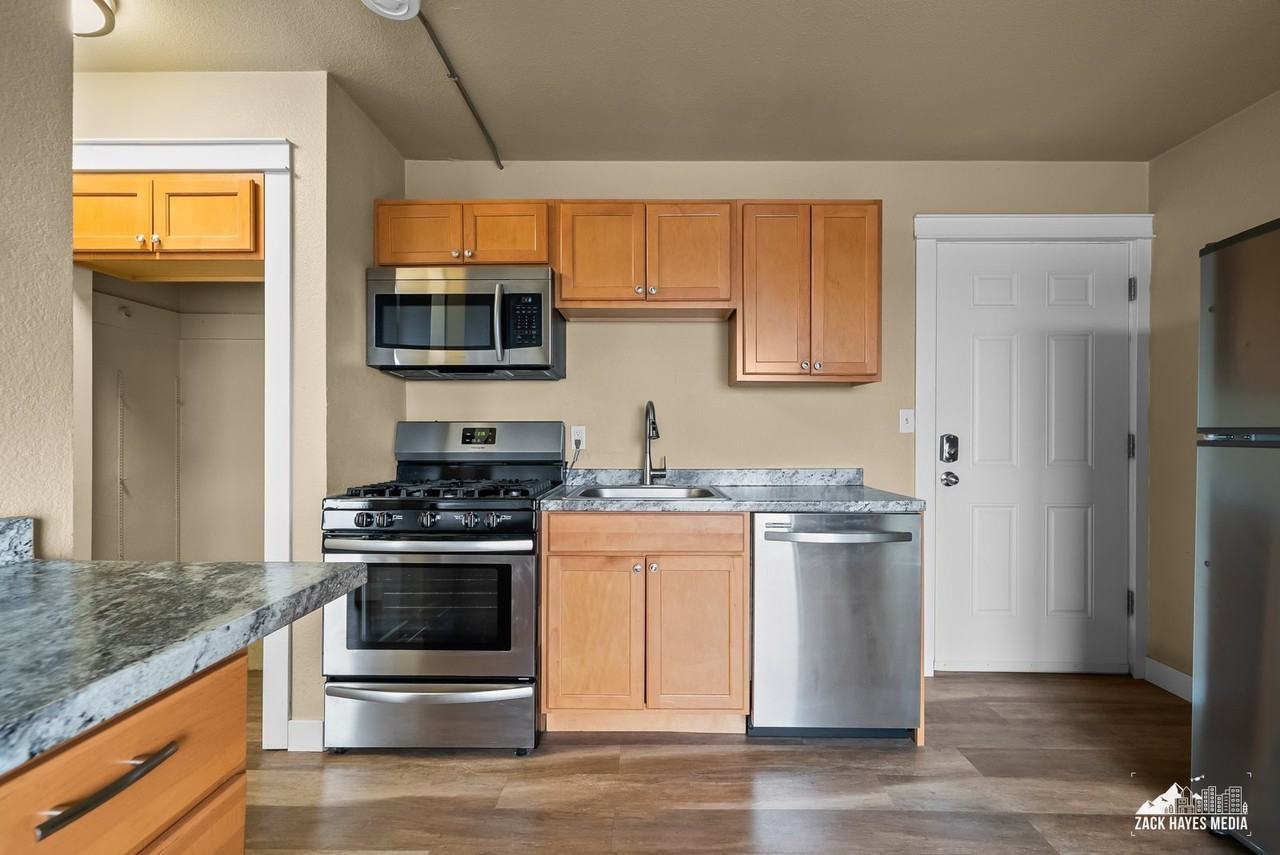 618 Gambell St #23 - Photo 6 of 50