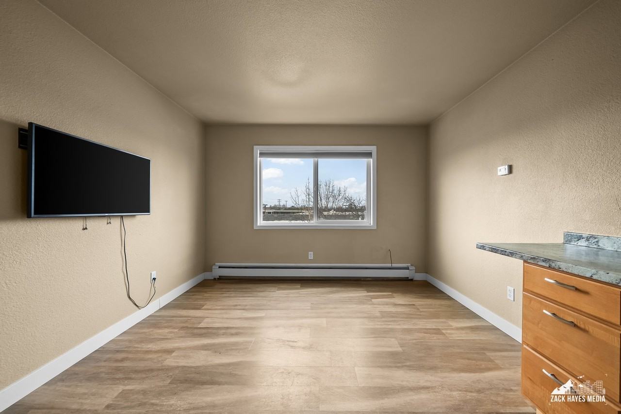 618 Gambell St #33 - Photo 3 of 50