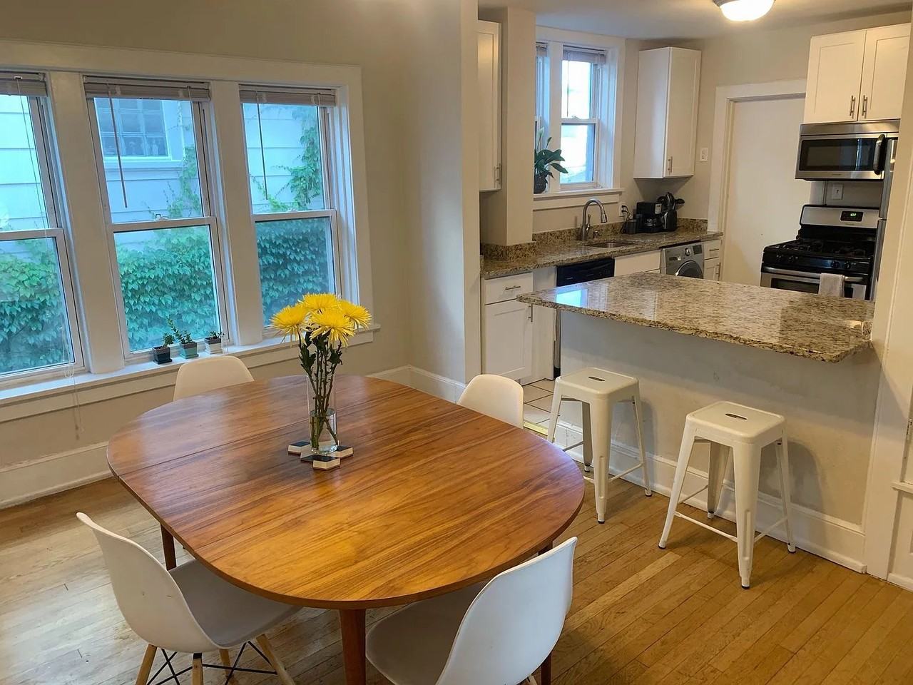 2752 N Bartlett Ave #3 - Photo 7 of 10