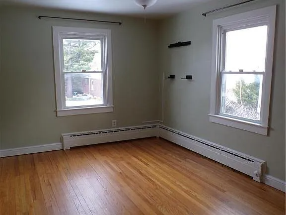 2250 Siegfried Ave - Photo 5 of 7