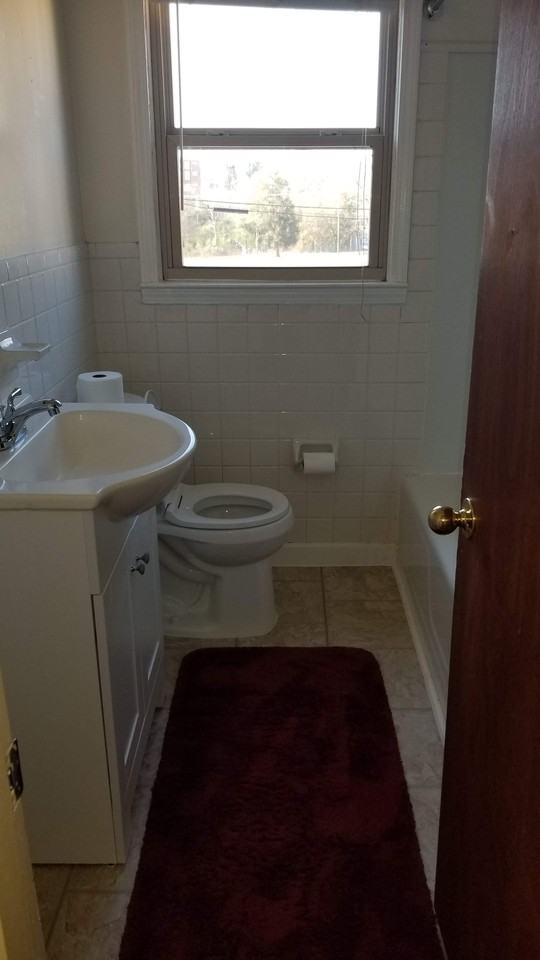 401 S 1st St #2 - Photo 6 of 11