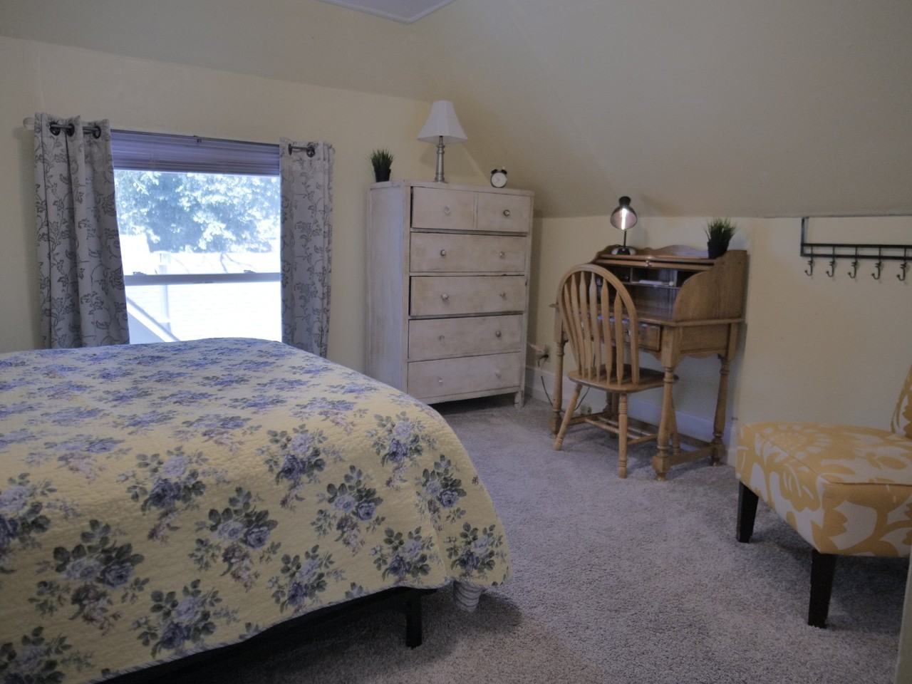 814 E Cimarron St #1 - Photo 6 of 14