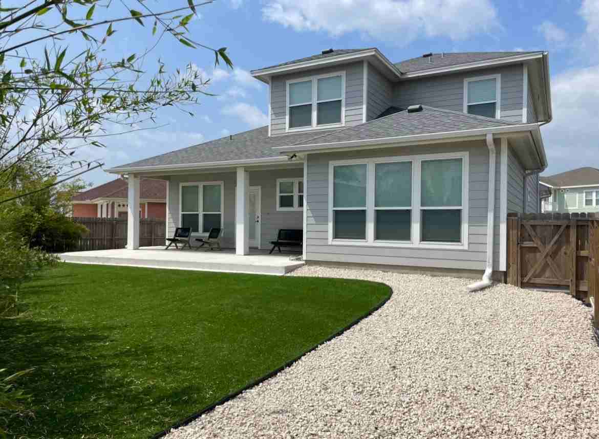 15302 E Chesapeake - Photo 2 of 11