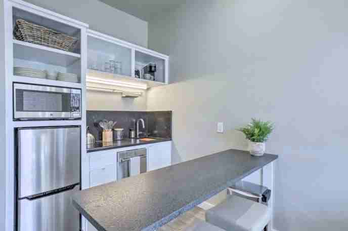 118 N Lbj Dr #204 - Photo 4 of 18
