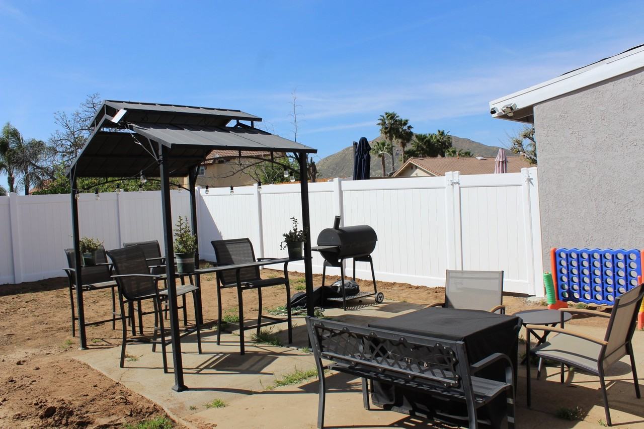 12765 Shadybend Dr - Photo 5 of 7