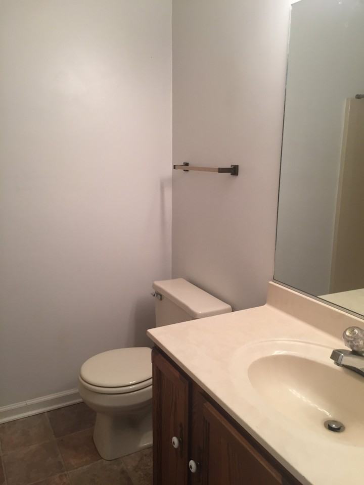 728 Kennesaw Ct - Photo 4 of 11