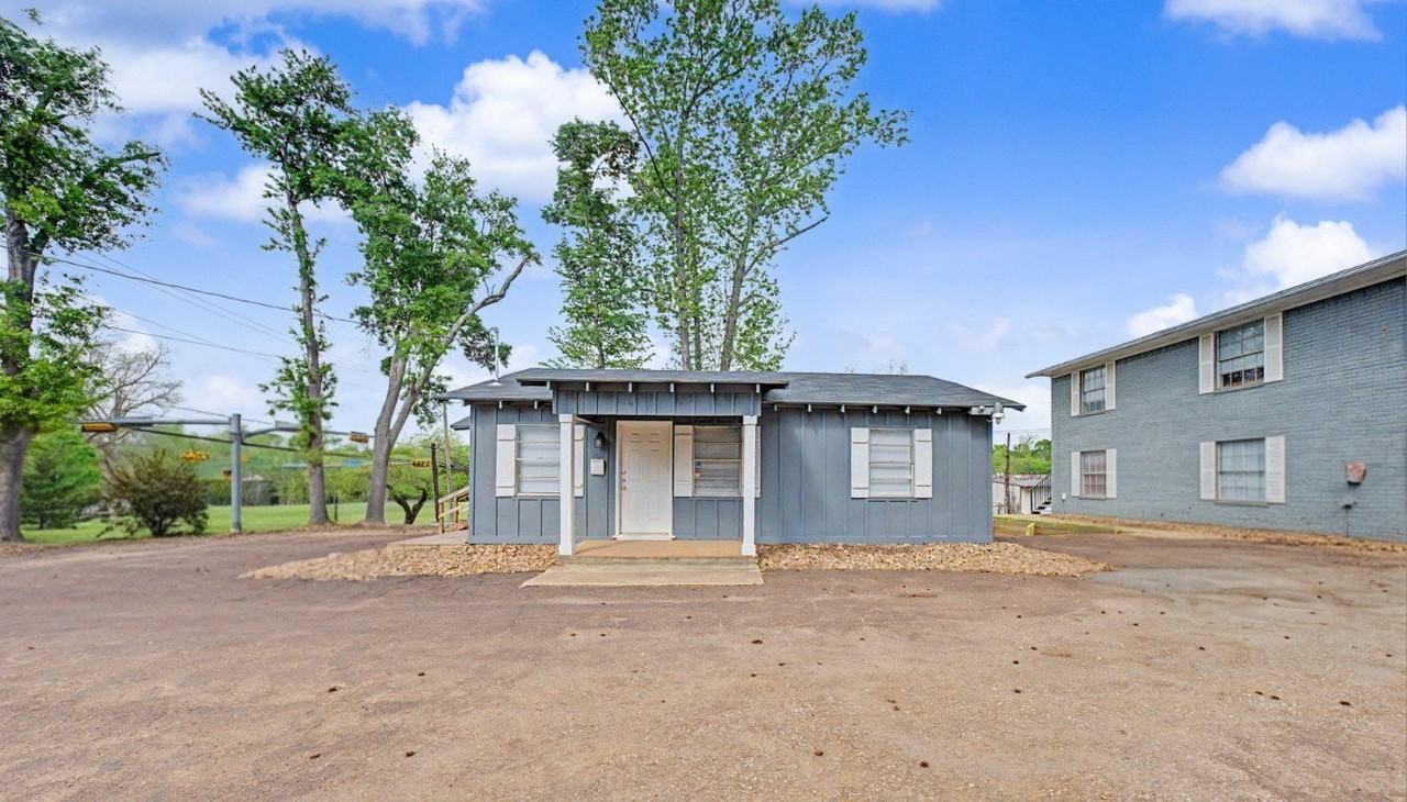 310 Powers St - Photo 2 of 15