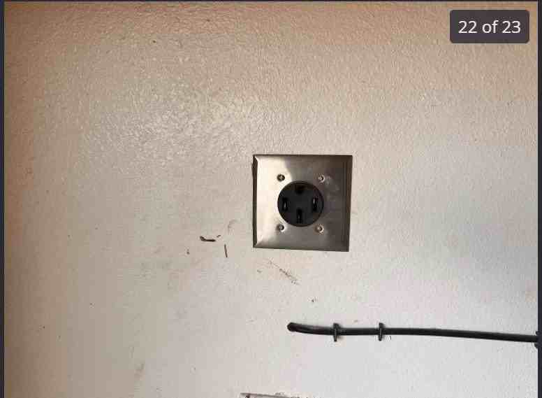 3370 Braemar Ln - Photo 2 of 20