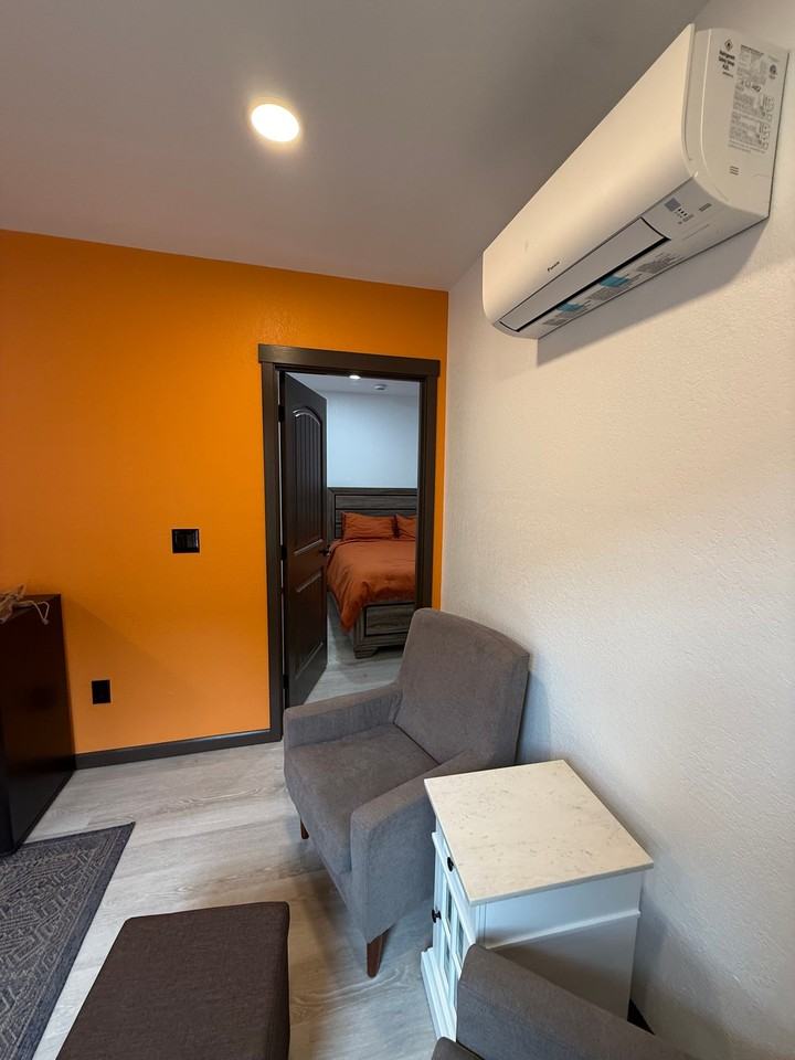 1047 Azure Way - Photo 2 of 5