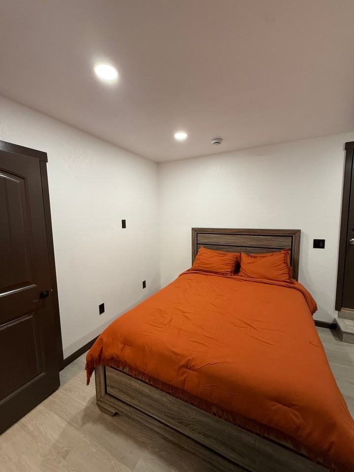 1047 Azure Way - Photo 3 of 5