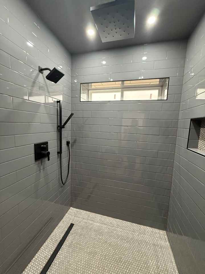 1047 Azure Way - Photo 4 of 5