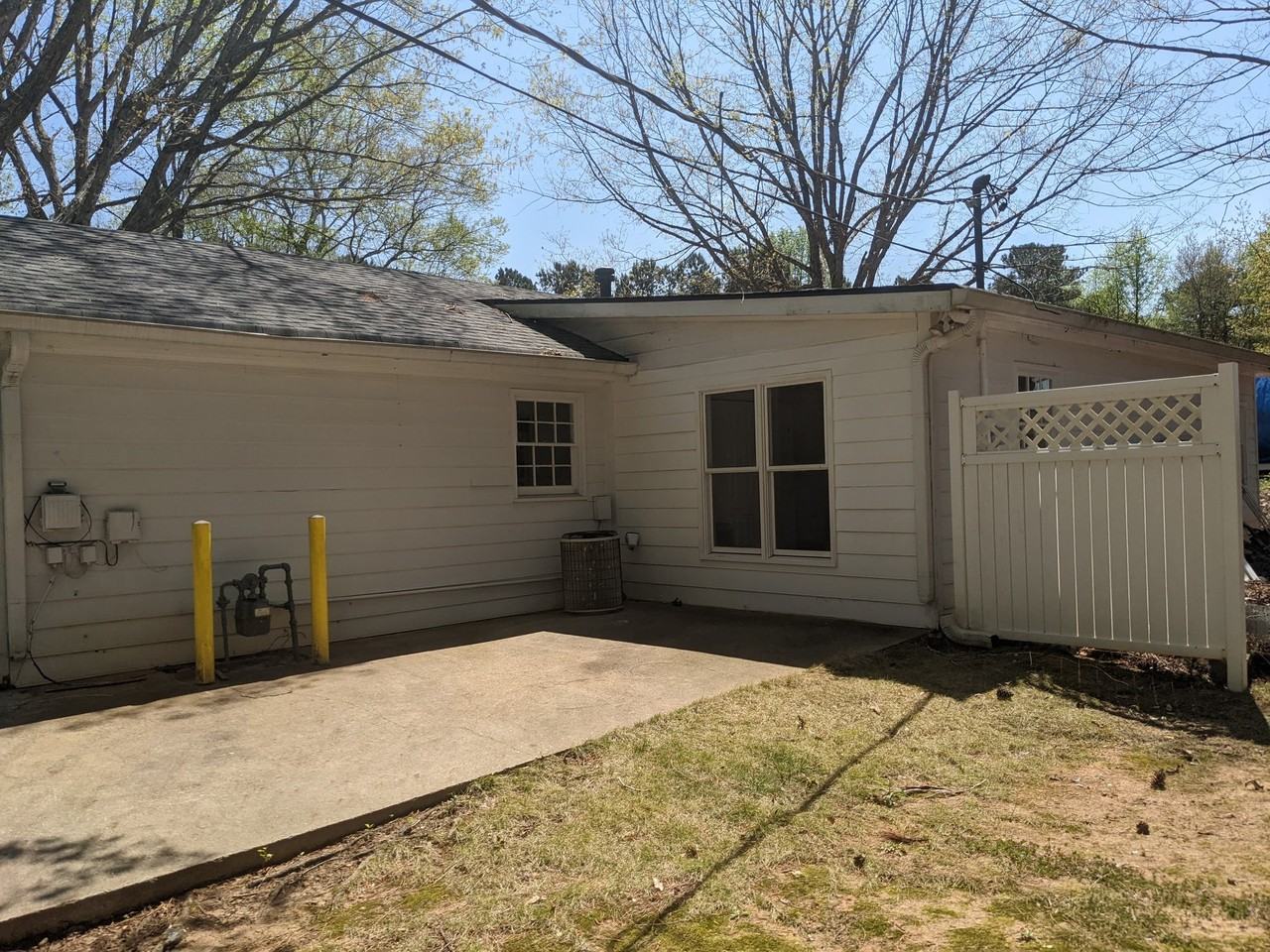 6339B Gaines Ferry Rd - Photo 3 of 16