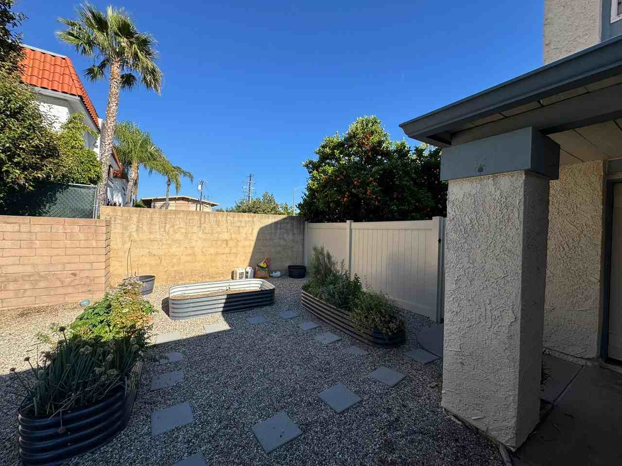 140 Spanish Moss Pl - Photo 6 of 20