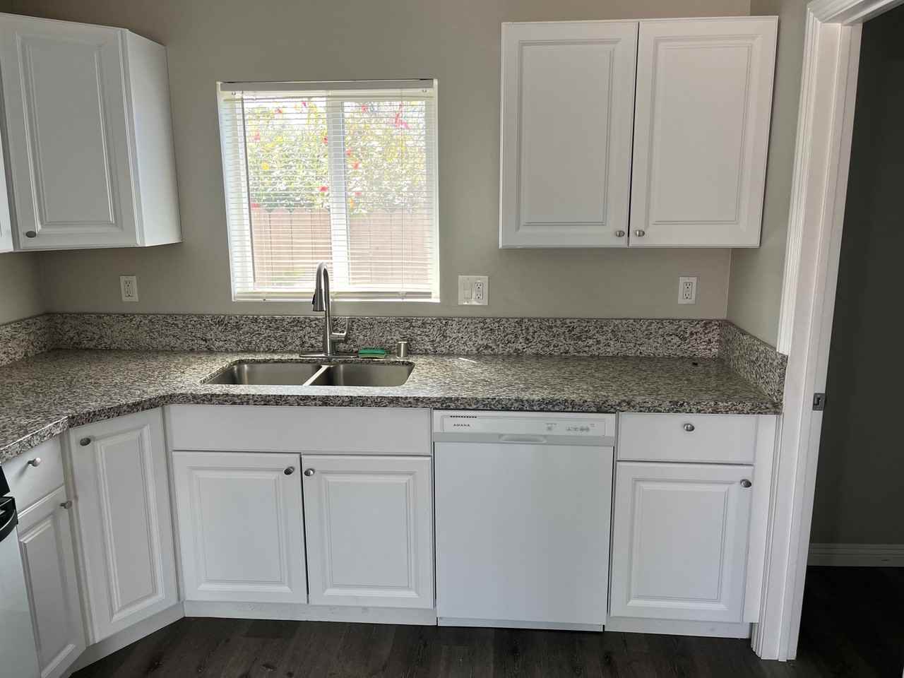 830 California Ave #BACK - Photo 2 of 9