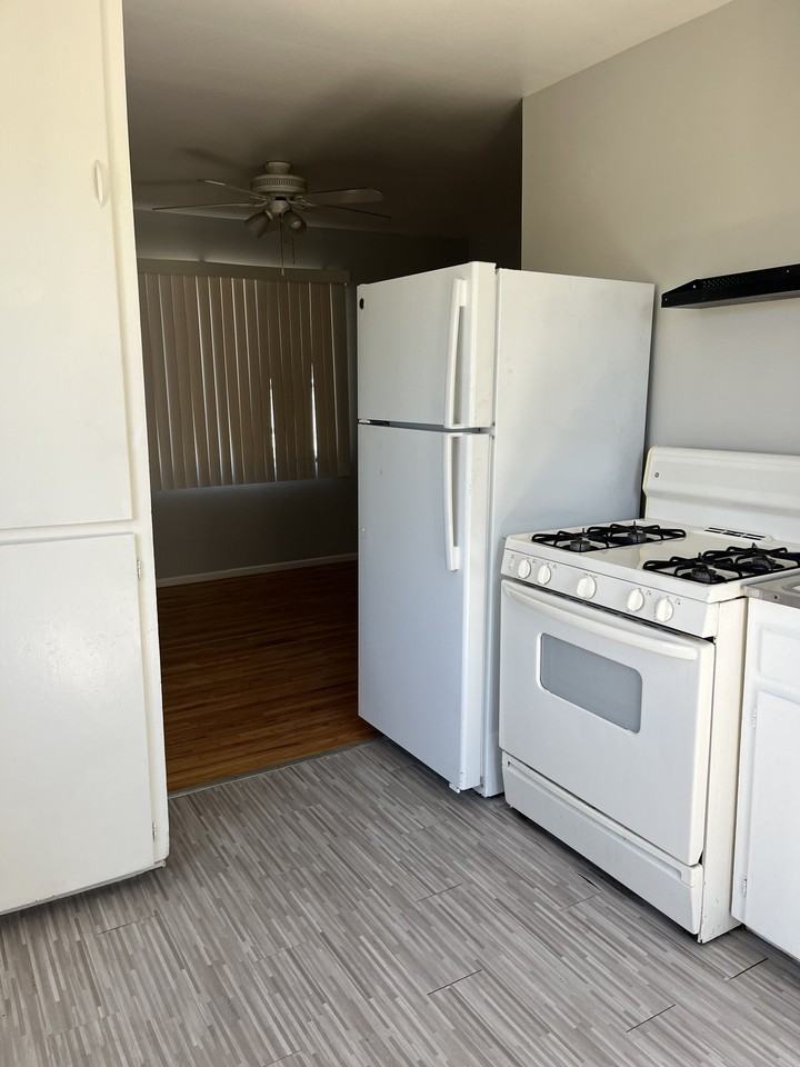 1959 Colonia Pl #1959 - Photo 2 of 6