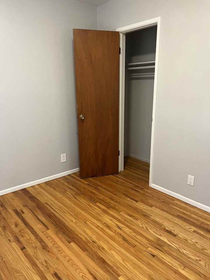 1959 Colonia Pl #1959 - Photo 4 of 6