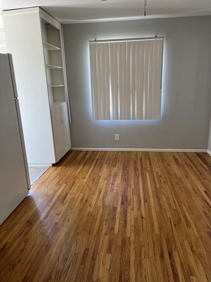 1959 Colonia Pl #1959 - Photo 5 of 6