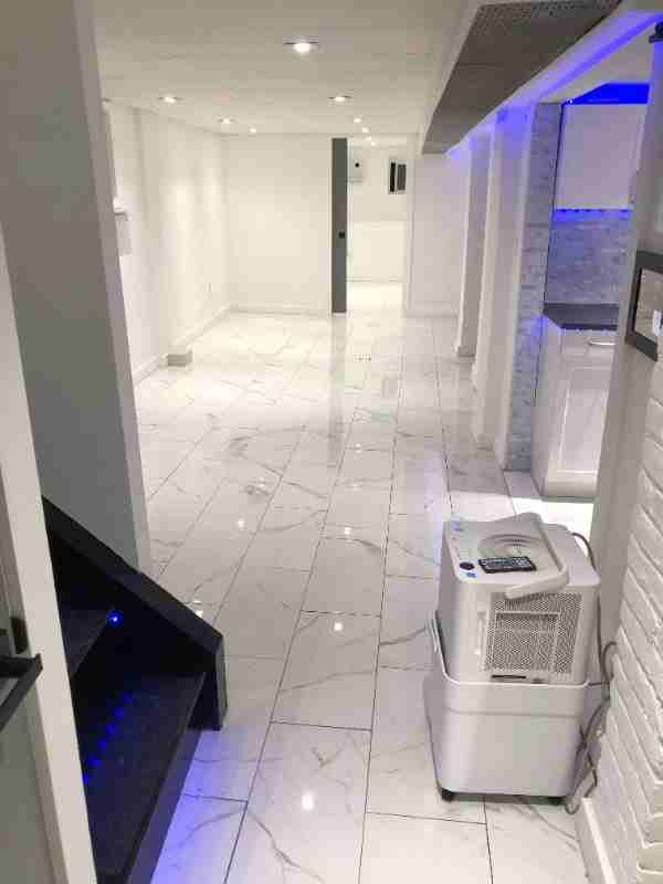 196 Danforth Ave #2ROOMS - Photo 2 of 9