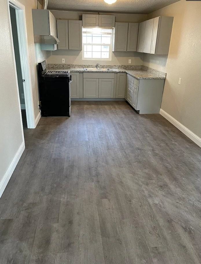 809 Marion St - Photo 5 of 8