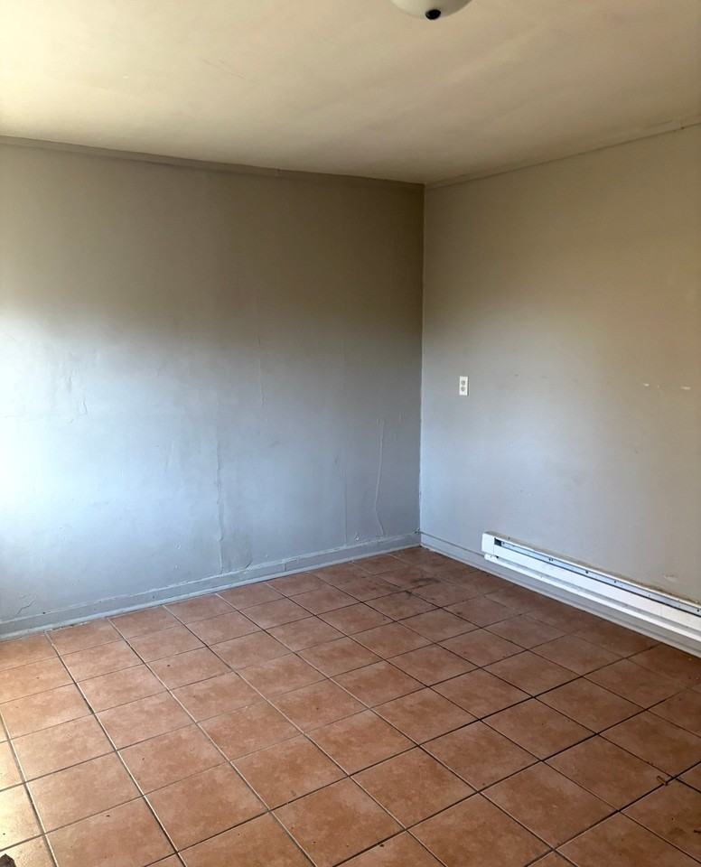 1971 E Cantrell St - Photo 4 of 19