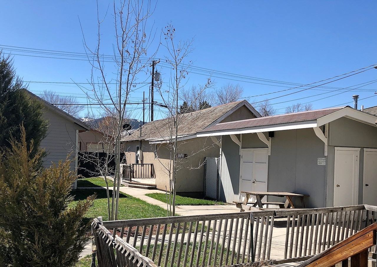 1321 Walnut St #2 - Photo 3 of 38