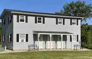 featured image of 120 Karen St #3