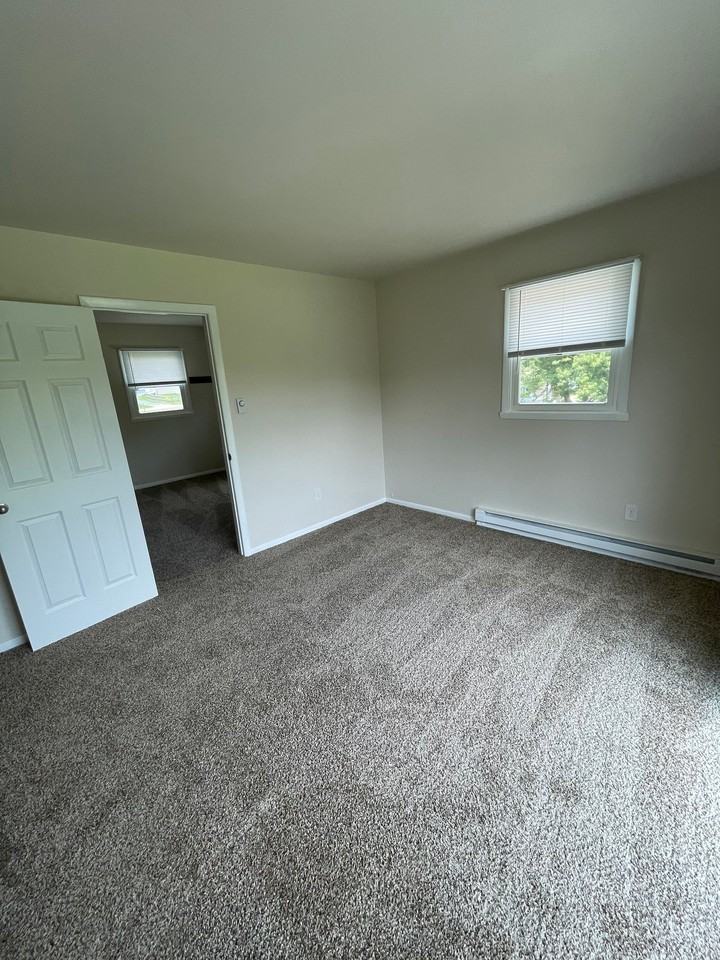 120 Karen St #3 - Photo 6 of 14