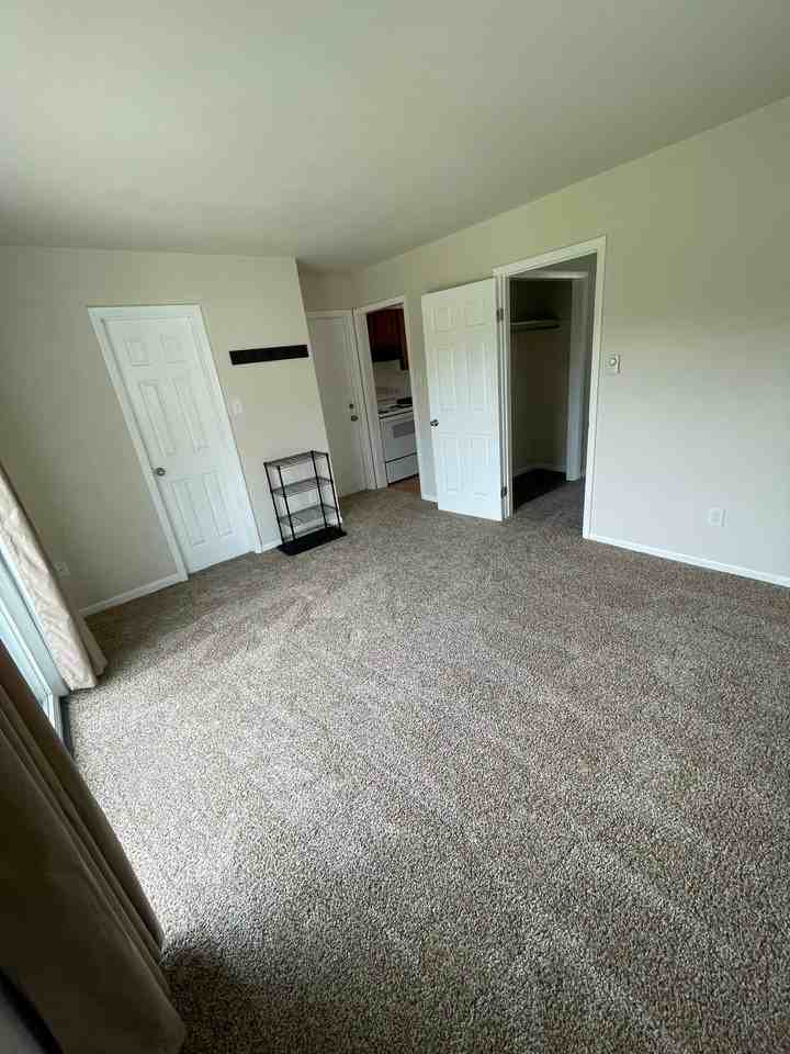 120 Karen St #3 - Photo 7 of 14