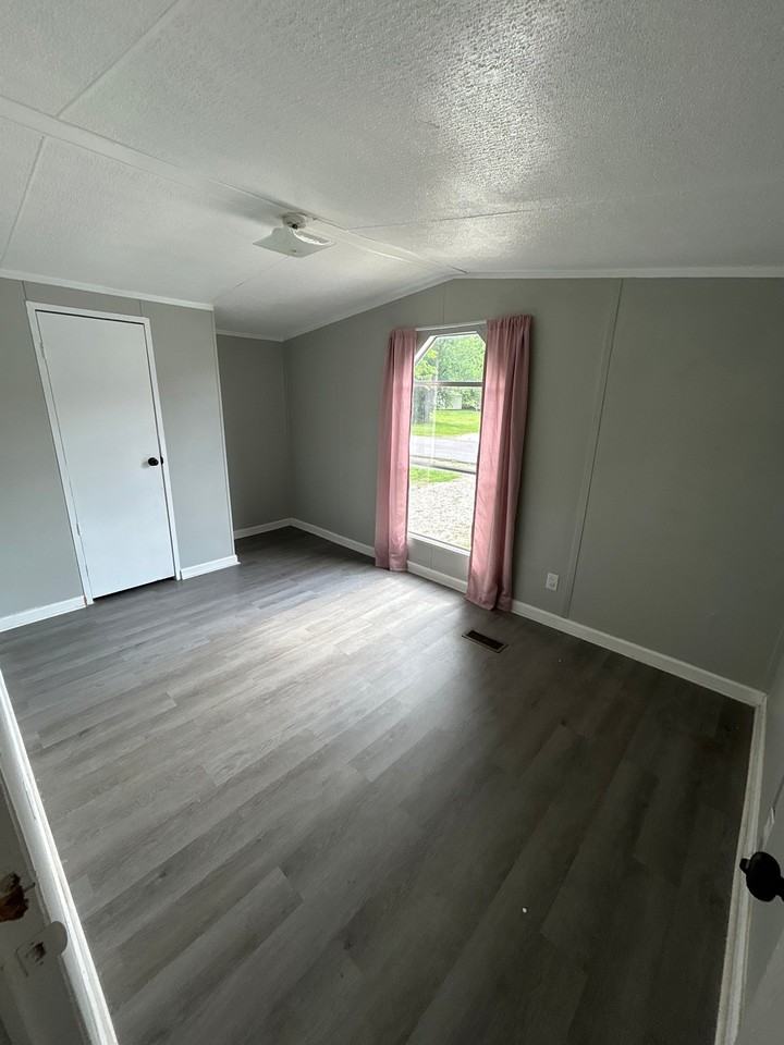 4329 W Park Row Blvd #78 - Photo 5 of 17