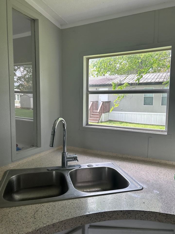 4329 W Park Row Blvd #78 - Photo 7 of 17