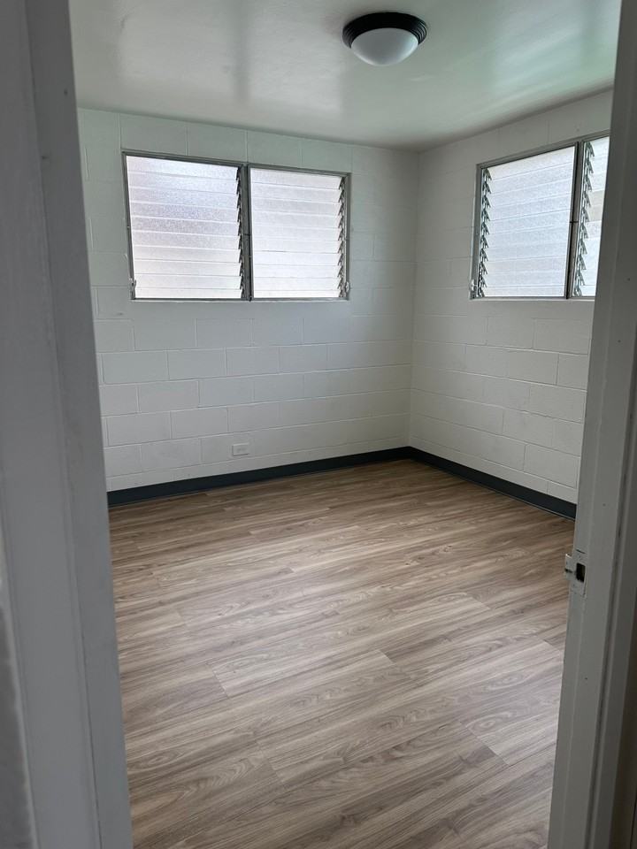 745 Makaleka Ave #A - Photo 3 of 4