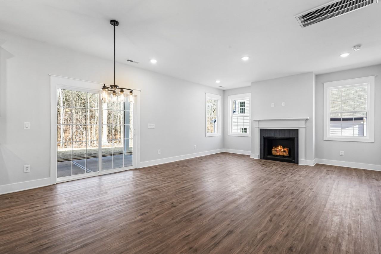 145 Vast View Way - Photo 4 of 19