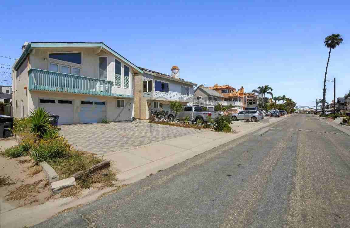 265 Hollywood Blvd #2 - Photo 4 of 11