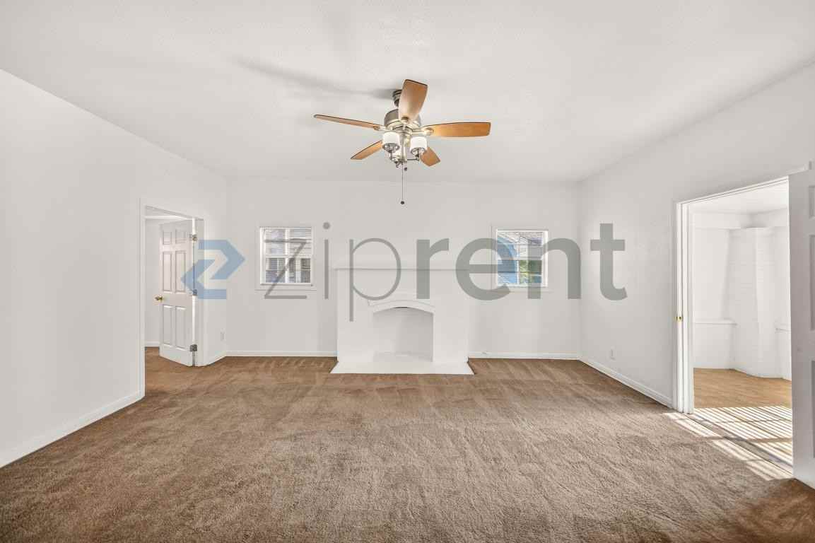 4062 S Budlong Ave #MAIN - Photo 5 of 19