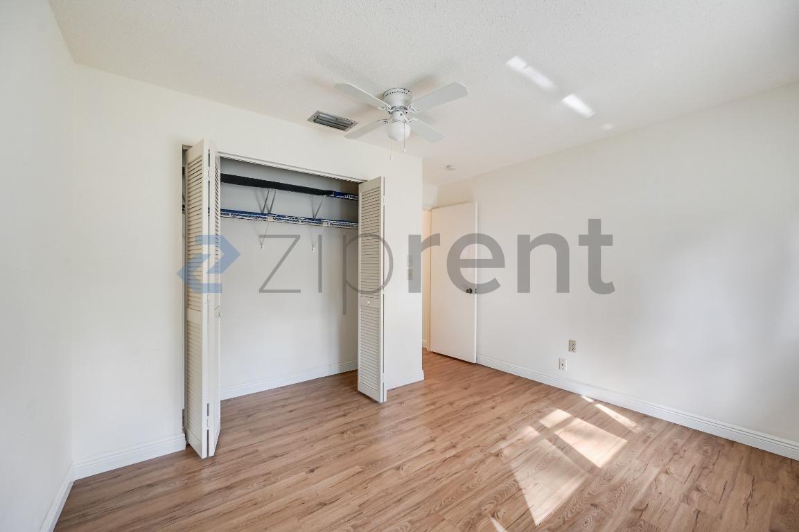 1624 Whitehead Dr #320 - Photo 6 of 35