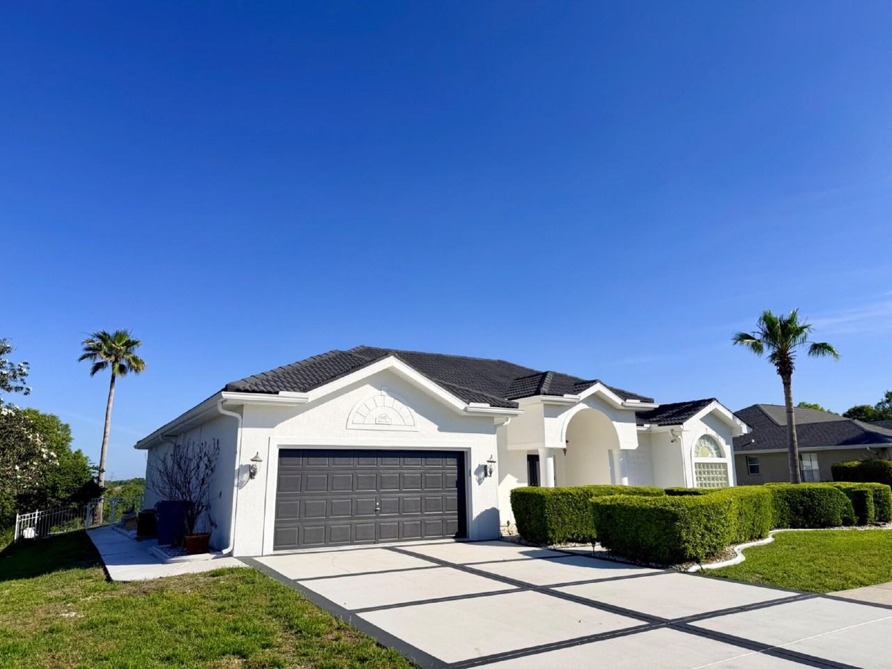 13425 Bolton Ct - Photo 2 of 27